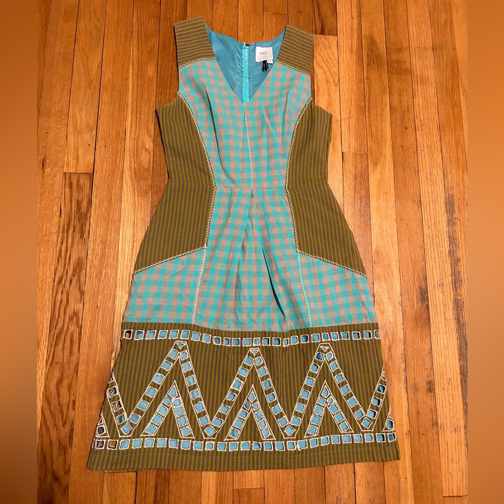 Anthropologie Eyelet Gingham A-Line Dress Women's Size 0.  EUC